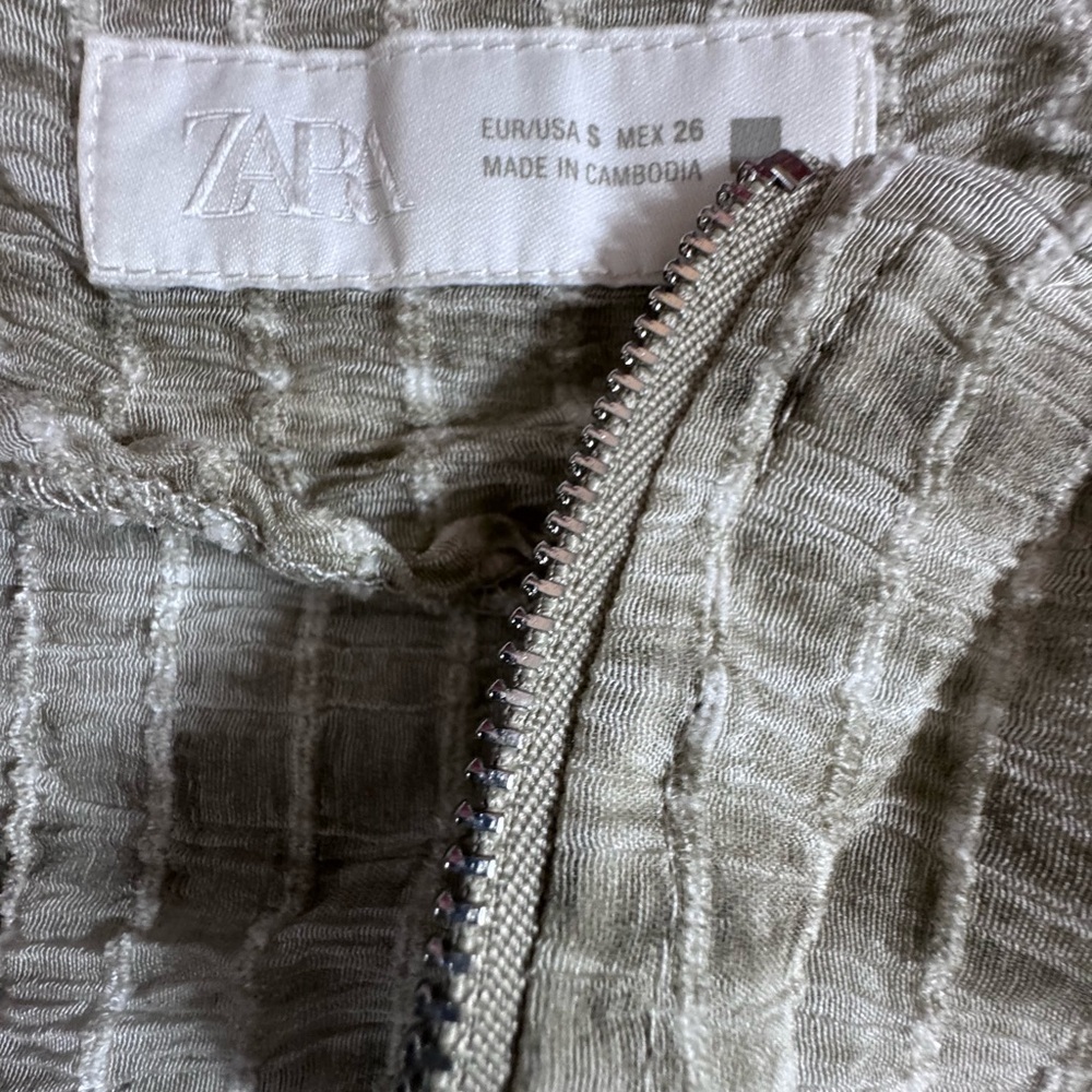 ZARA Cropped Textured Lightweight Bomber Jacket Cream/Sage mix - Picture 5 of 5